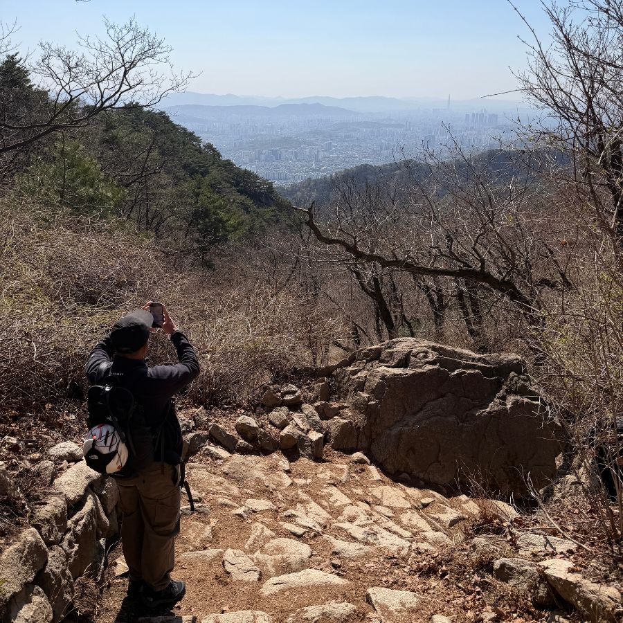 mountain views along the Bukhansan trail