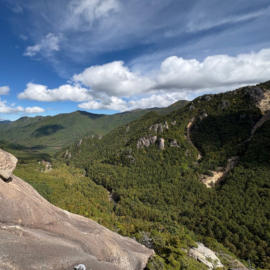 Gamma Slabs autumn views in Ogawayama Japan