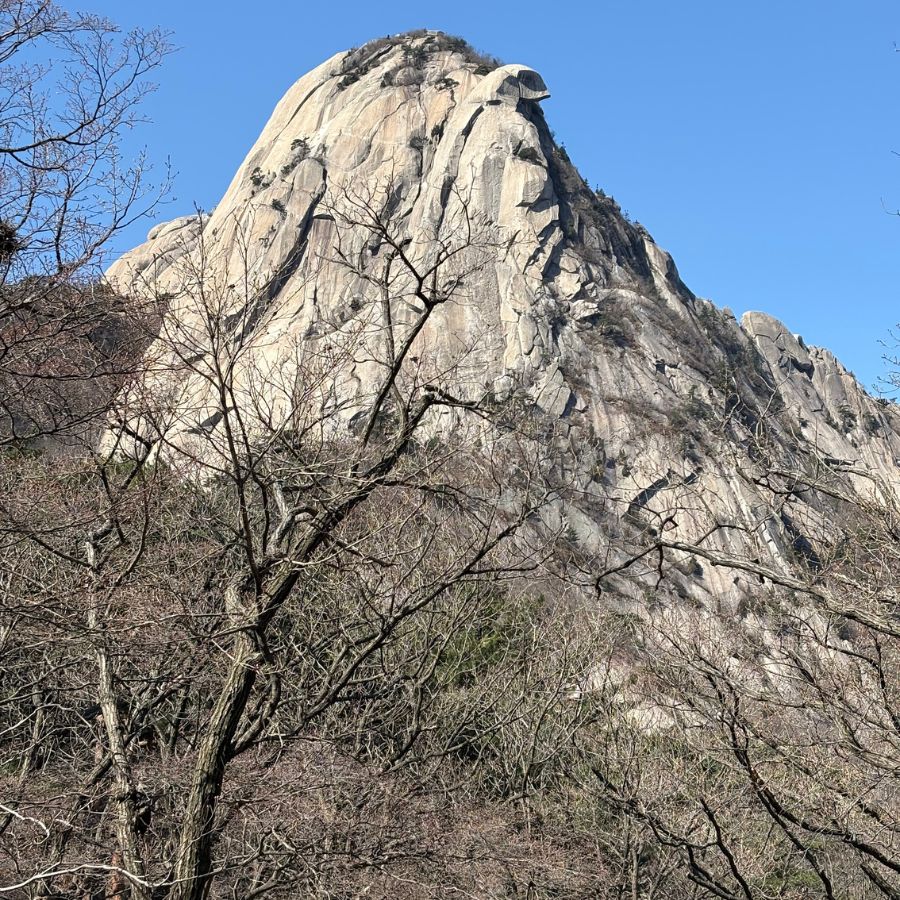 sunny weather at Insubong climbing area
