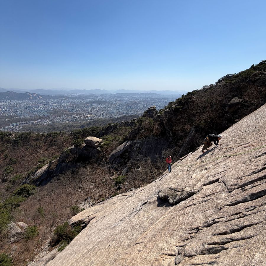 granite climbing with Seoul views in Korea