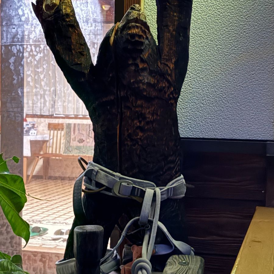 Climbing themed decorations at Iwane Sanso