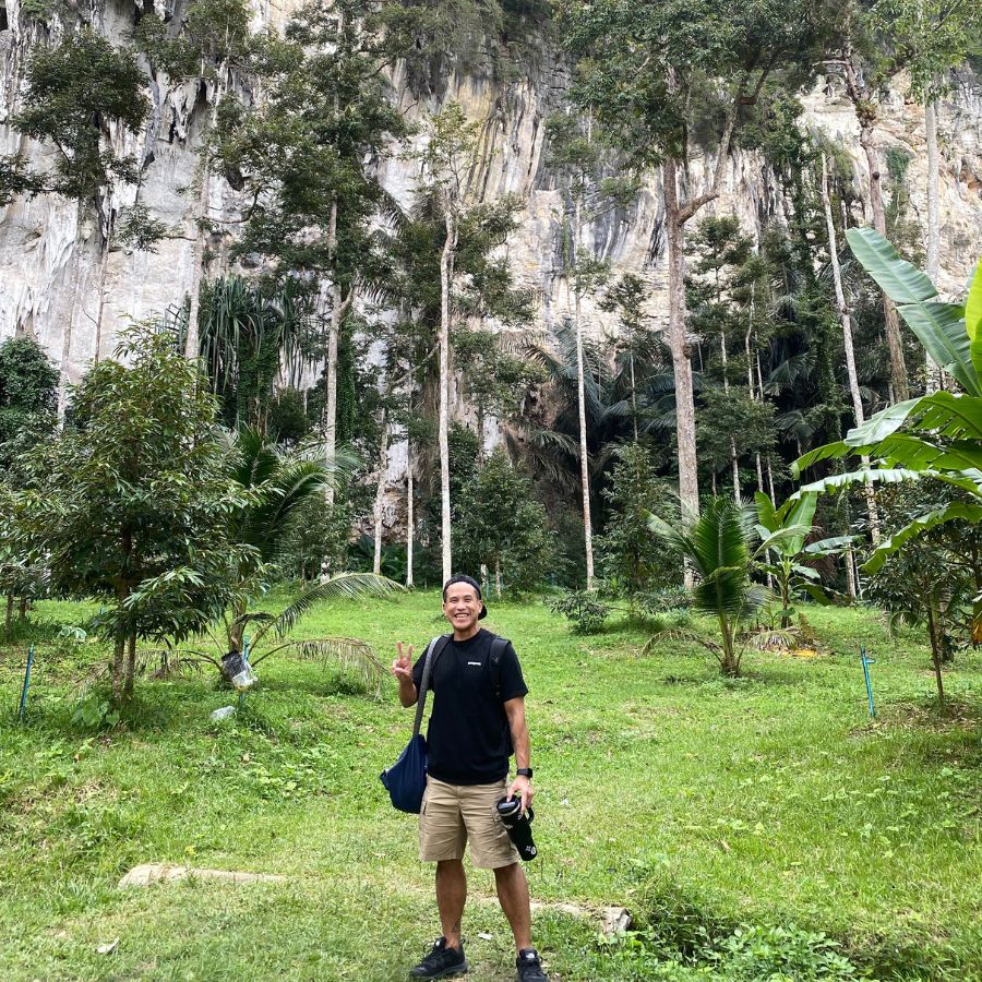 Climber getting ready at North Wall Ao Nang